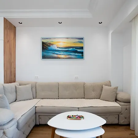 The Blue Pearl * Durrës