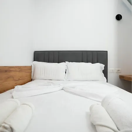 The Blue Pearl Apartment